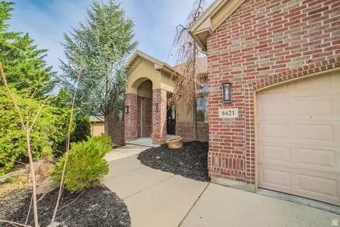 Exterior - 8621 S 1700 E, Sandy, UT 84093 photo 2 of 5