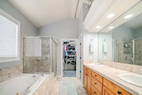 Bath - 8621 S 1700 E, Sandy, UT 84093 photo 1 of 4