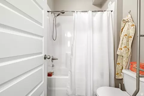 Bath - 564 W 1725 S, Orem, UT 84058 photo 1 of 3