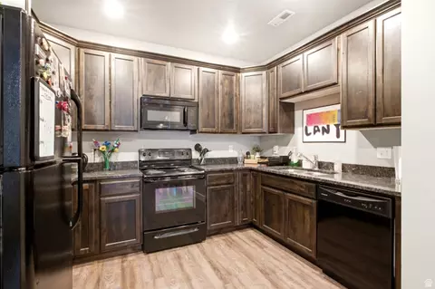 Kitchen - 564 W 1725 S, Orem, UT 84058 photo 1 of 2