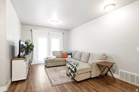Living - 564 W 1725 S, Orem, UT 84058 photo 2 of 2