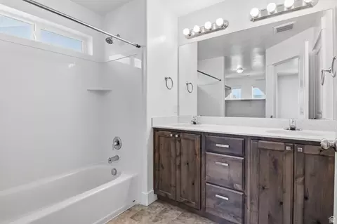Bath - 3186 E 1350 S, Spanish Fork, UT 84660 photo 3 of 3