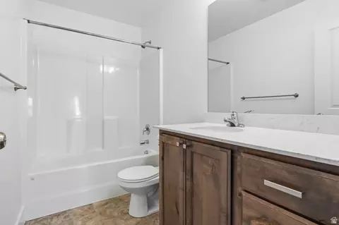 Bath - 3186 E 1350 S, Spanish Fork, UT 84660 photo 2 of 3