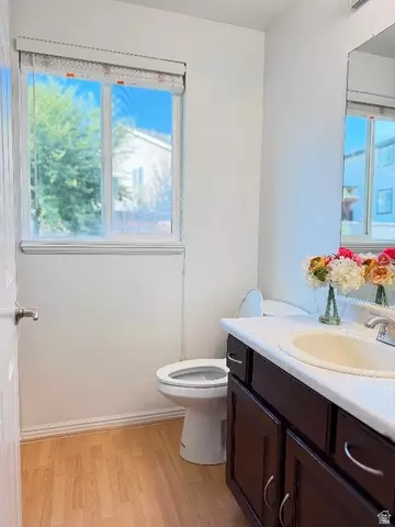 Bath - 4624 S Quiet Cir, Murray, UT 84107 photo 2 of 5