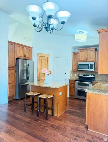 Kitchen - 4624 S Quiet Cir, Murray, UT 84107 photo 1 of 3
