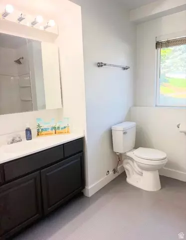 Bath - 4624 S Quiet Cir, Murray, UT 84107 photo 3 of 4