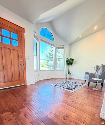 Entry Way - 4624 S Quiet Cir, Murray, UT 84107 photo 1 of 9