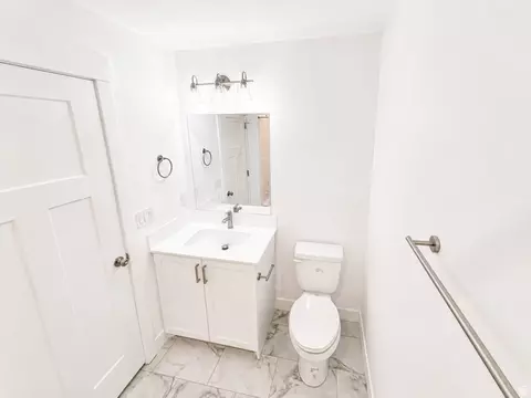 Bath - 120 E 500 N, Hyde Park, UT 84318 photo 1 of 7