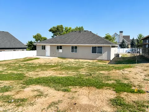 Exterior - 120 E 500 N, Hyde Park, UT 84318 photo 7 of 12