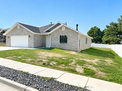 Exterior - 120 E 500 N, Hyde Park, UT 84318 photo 3 of 12
