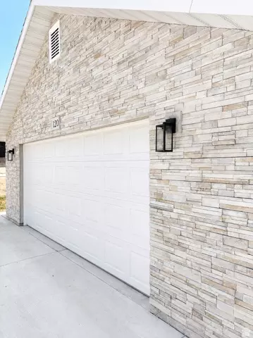 Exterior - 120 E 500 N, Hyde Park, UT 84318 photo 10 of 12