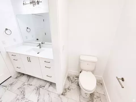 Bath - 120 E 500 N, Hyde Park, UT 84318 photo 5 of 7
