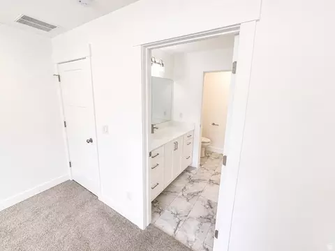 Bath - 120 E 500 N, Hyde Park, UT 84318 photo 3 of 7
