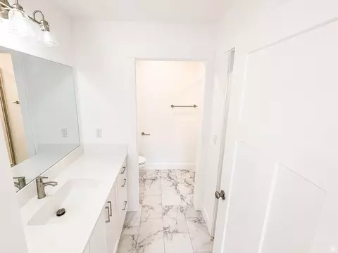 Bath - 120 E 500 N, Hyde Park, UT 84318 photo 4 of 7
