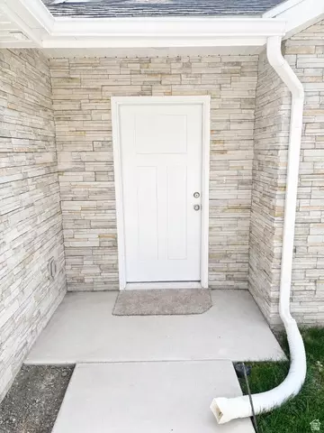 Exterior - 120 E 500 N, Hyde Park, UT 84318 photo 11 of 12