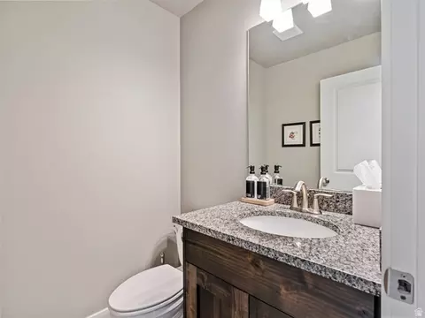 Bath - 357 E 2050 N #5, North Ogden, UT 84414 photo 1 of 3