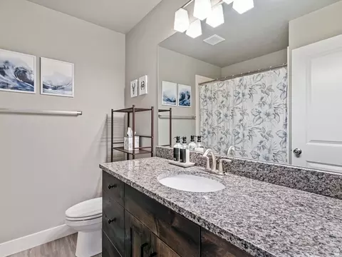 Bath - 357 E 2050 N #5, North Ogden, UT 84414 photo 3 of 3
