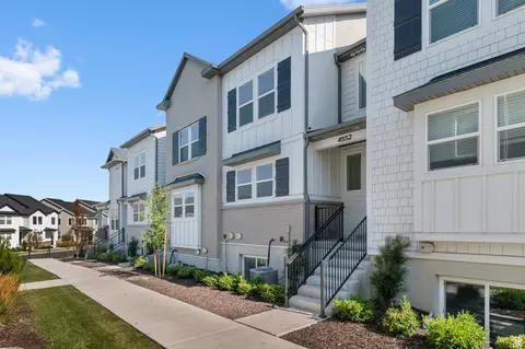 4552 W Parkes Peak Ln, Herriman, UT 84096