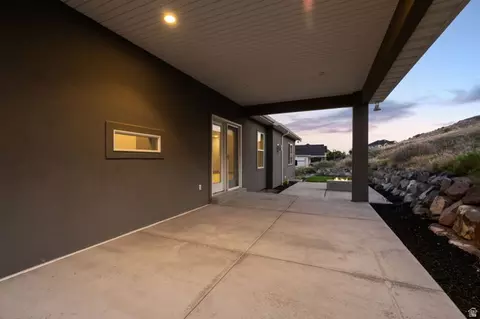 Exterior - 2891 E Sunset Dr, Eagle Mountain, UT 84005 photo 10 of 10
