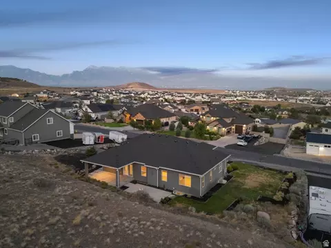 View/Area - 2891 E Sunset Dr, Eagle Mountain, UT 84005 photo 4 of 11