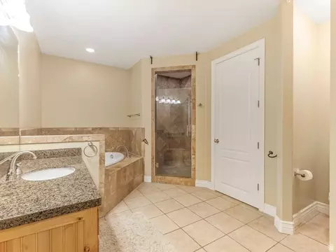 Bath - 2093 E 9510 S, Sandy, UT 84092 photo 5 of 5