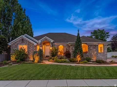 Exterior - 2093 E 9510 S, Sandy, UT 84092 photo 8 of 8