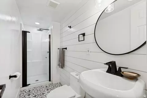 Bath - 607 W Wasatch S, Midvale, UT 84047 photo 1 of 2