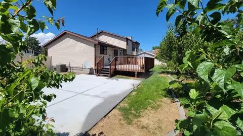 Exterior - 11153 S Silver Queen Cir, Sandy, UT 84094 photo 7 of 10