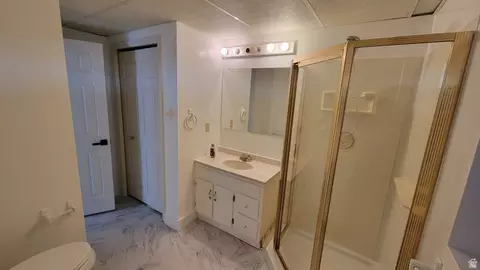Bath - 11153 S Silver Queen Cir, Sandy, UT 84094 photo 3 of 3