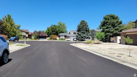 View/Area - 11153 S Silver Queen Cir, Sandy, UT 84094 photo 1 of 2