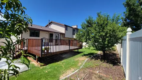 Exterior - 11153 S Silver Queen Cir, Sandy, UT 84094 photo 5 of 10