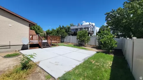 Exterior - 11153 S Silver Queen Cir, Sandy, UT 84094 photo 9 of 10