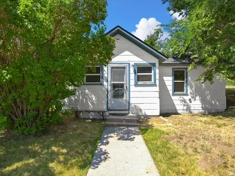 328 S 1st W, Soda Springs, ID 83276