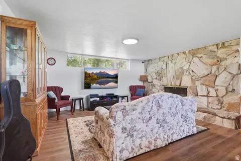 Living - 972 S 550 E, Orem, UT 84097 photo 3 of 4