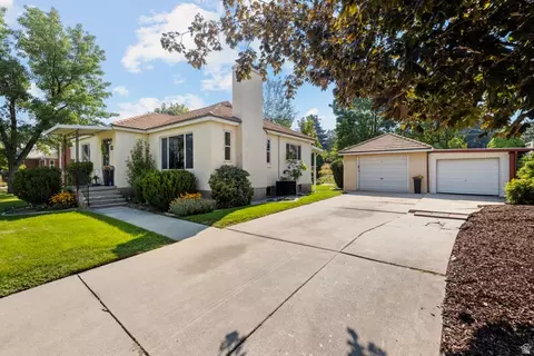Exterior - 3139 S Crestview Cir W, Bountiful, UT 84010 photo 3 of 6