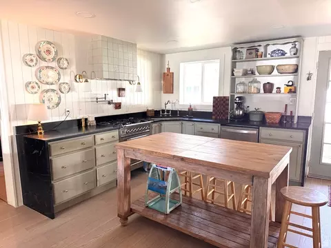 Kitchen - 1360 E 22nd St, Ogden, UT 84401 photo 1 of 7