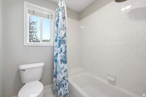 Bath - 1617 E Cypress Way, Draper, UT 84020 photo 4 of 5
