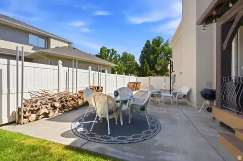 Exterior - 1617 E Cypress Way, Draper, UT 84020 photo 12 of 25