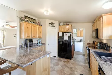 Kitchen - 1404 E Dickison Ln, Manila, UT 84046 photo 2 of 5