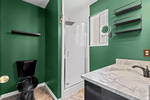 Bath - 924 E 1275 N, Ogden, UT 84404 photo 1 of 3