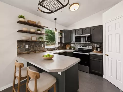 Kitchen - 924 E 1275 N, Ogden, UT 84404 photo 2 of 7