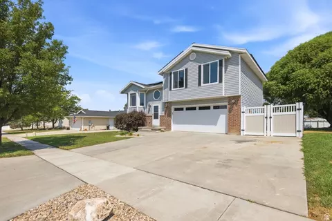 Exterior - 924 E 1275 N, Ogden, UT 84404 photo 3 of 10