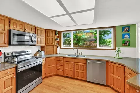 Kitchen - 9035 S 1700 E, Sandy, UT 84093 photo 3 of 3