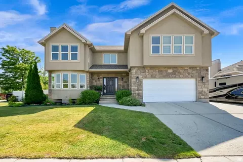 Exterior - 9035 S 1700 E, Sandy, UT 84093 photo 9 of 11