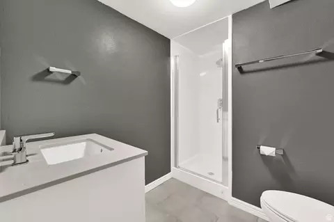 Bath - 9035 S 1700 E, Sandy, UT 84093 photo 7 of 7
