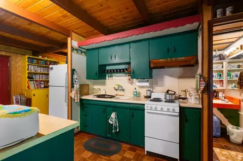 Kitchen - 5440 E Weber Ln, Oakley, UT 84055 photo 3 of 3