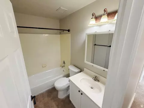Bath - 455 S 940 W, Orem, UT 84058 photo 1 of 5