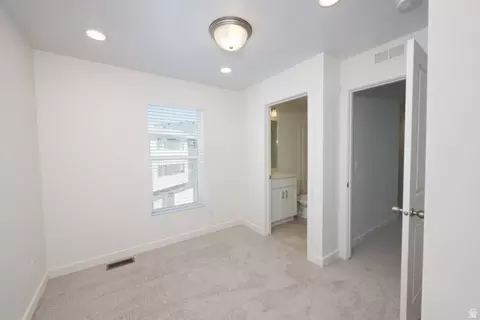 Bedroom - 84 E Hamblin Ln, Clearfield, UT 84015 photo 2 of 2