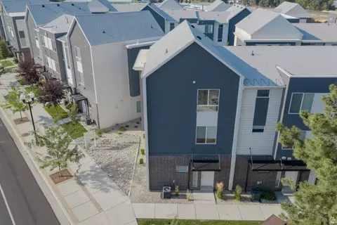 View/Area - 84 E Hamblin Ln, Clearfield, UT 84015 photo 3 of 3