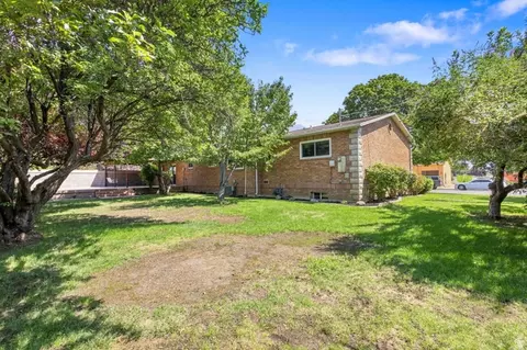 Exterior - 358 W 1200 N, Mapleton, UT 84664 photo 5 of 6